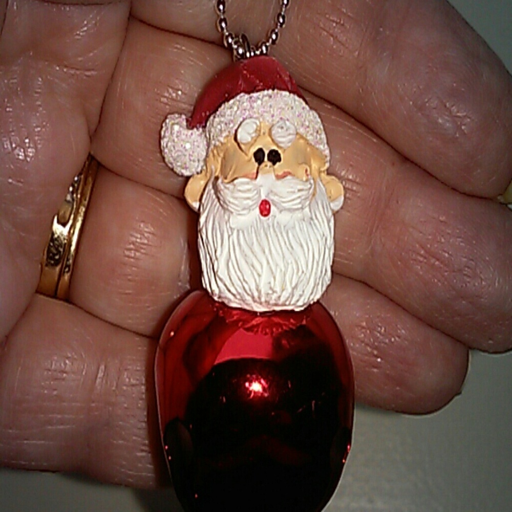 NWT! Rudolph the Reindeer "Santa" necklace - Picture 4 of 7